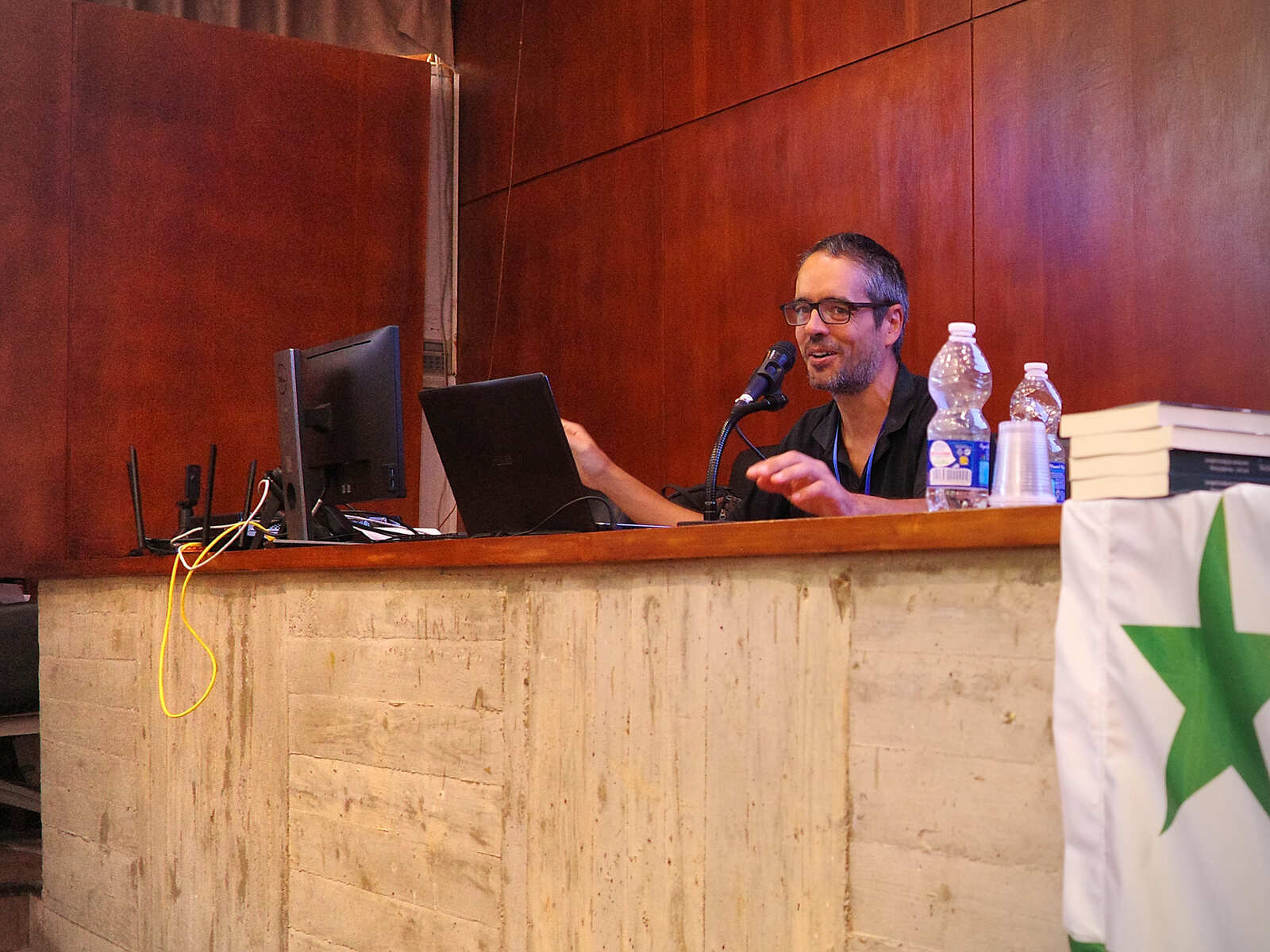 Iván García klarigas la projekton BitArkivo